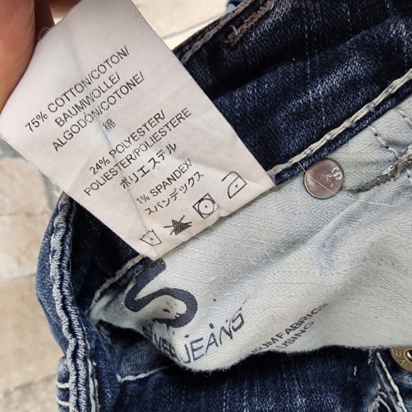 Silver Suki Jean Capris Factory Fade  5 Pocket 25.5" Inseam Blue Size 30W - Picture 16 of 16